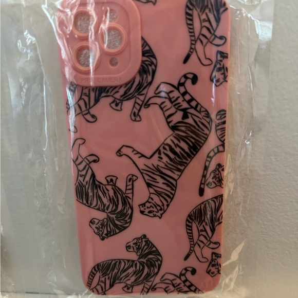 3- iPhone 11 ProMax Cases + fast charging cable cord. - Picture 3 of 6